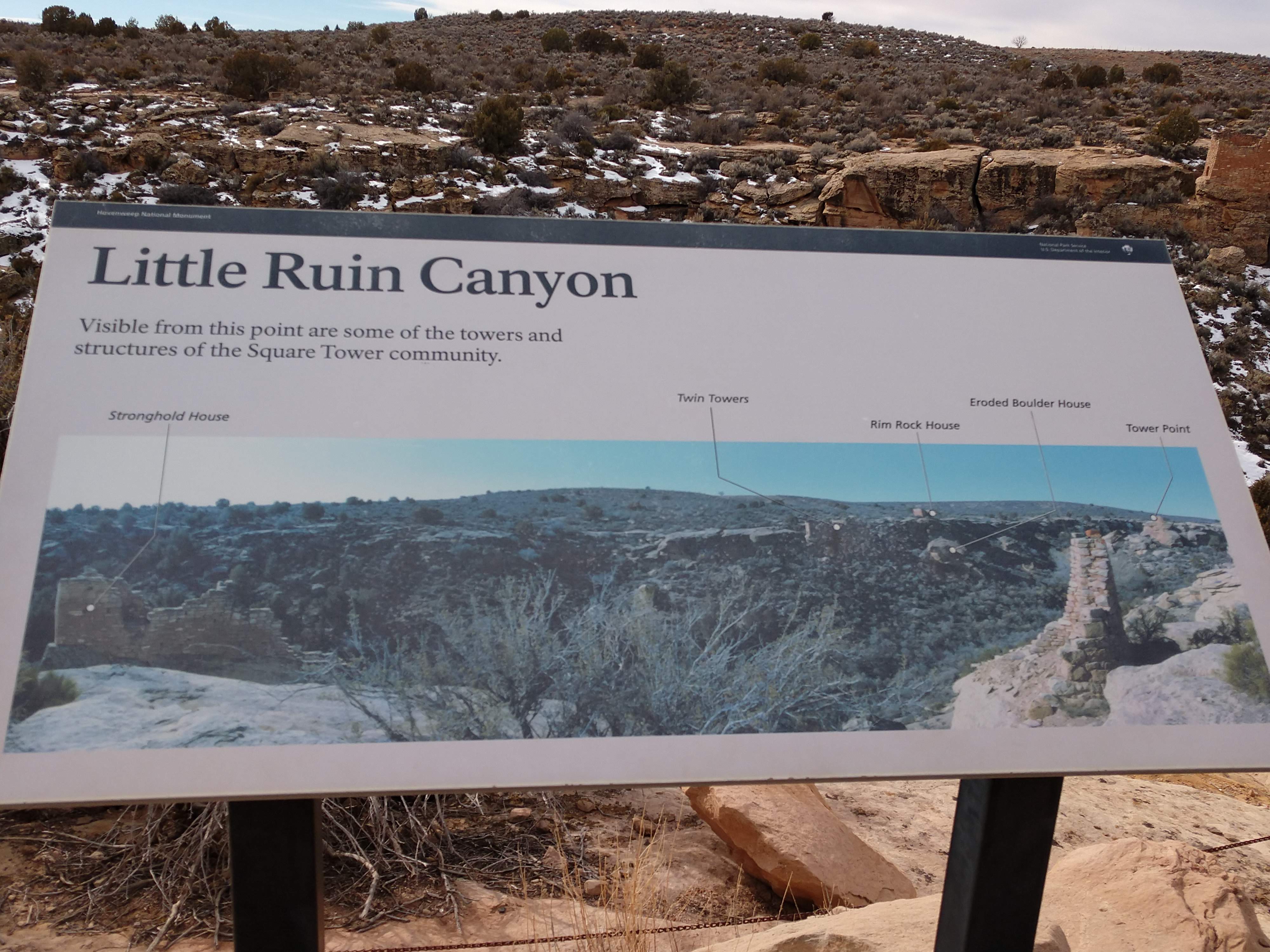 little ruin canyon sign hovenweep
