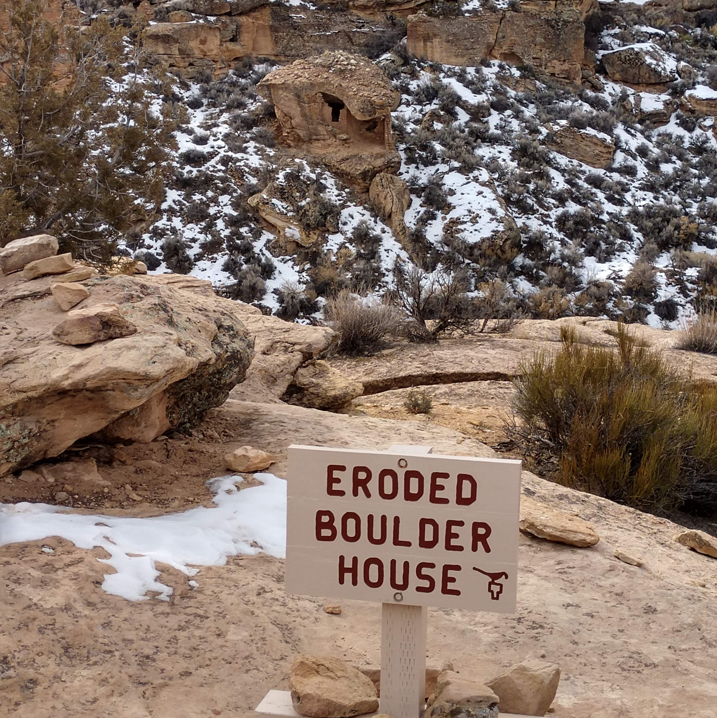 eroded boulder house hovenweep